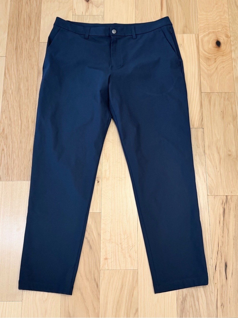 LIKE NEW Lululemon Men’s ABC Pant Classic *Warpstreme 30”